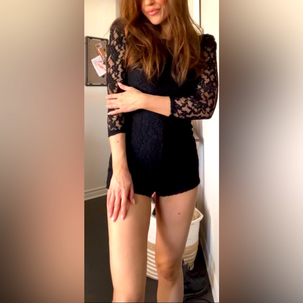 Lace open back shorts romper